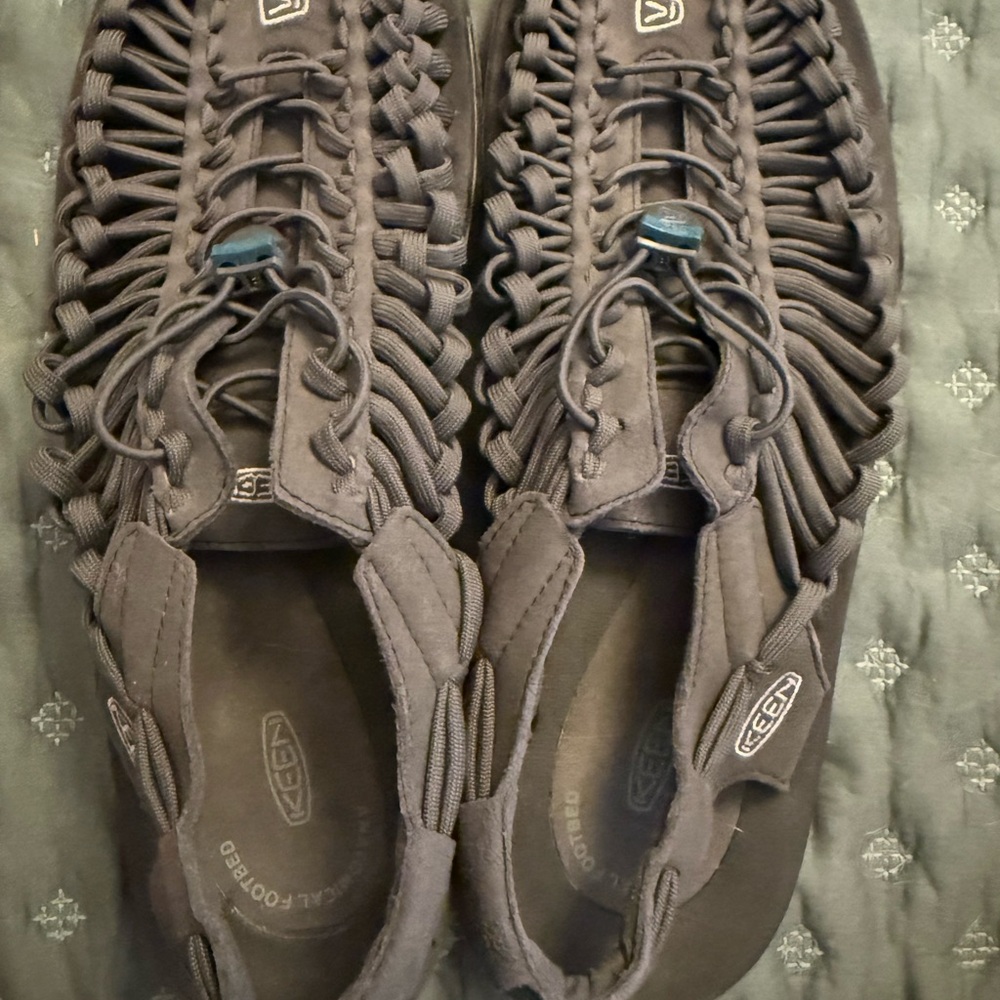KEEN Black Woven Sandals. Men’s size 14 never worn